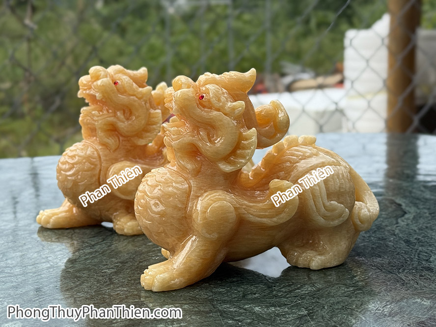 Tỳ Hưu Phong thuỷ bằng đá ngọc Hoàng Long - TH-02